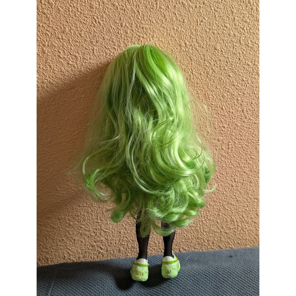 Rainbow High Jade Hunter Doll Green‎ Hair Fashion Doll Play Toy for Kids